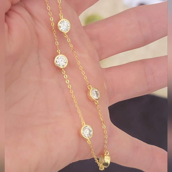 2.5 carat Moissanite necklace - Picture 3 of 5